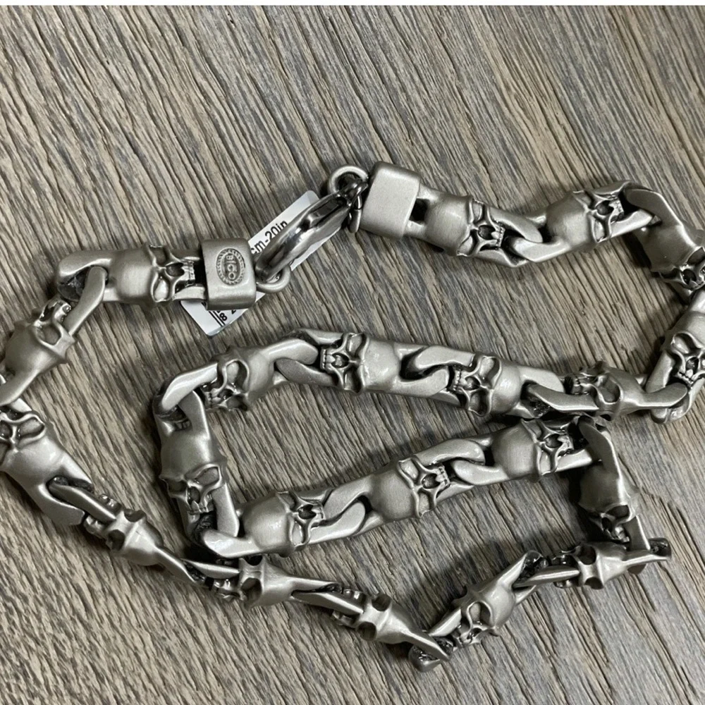 Skull Thick Chain Necklace - NWT!